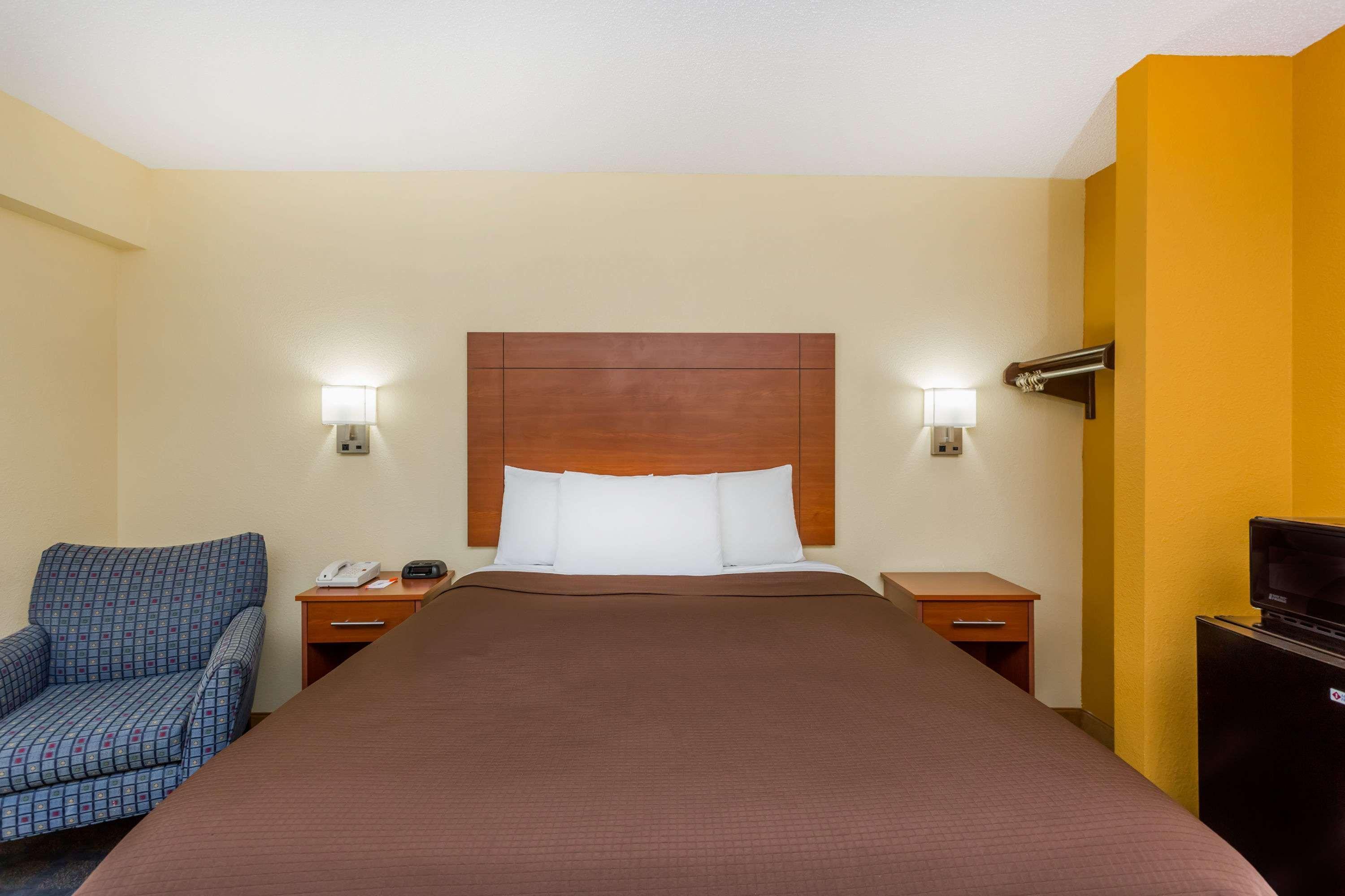 Howard Johnson By Wyndham Spartanburg Expo Center Ngoại thất bức ảnh