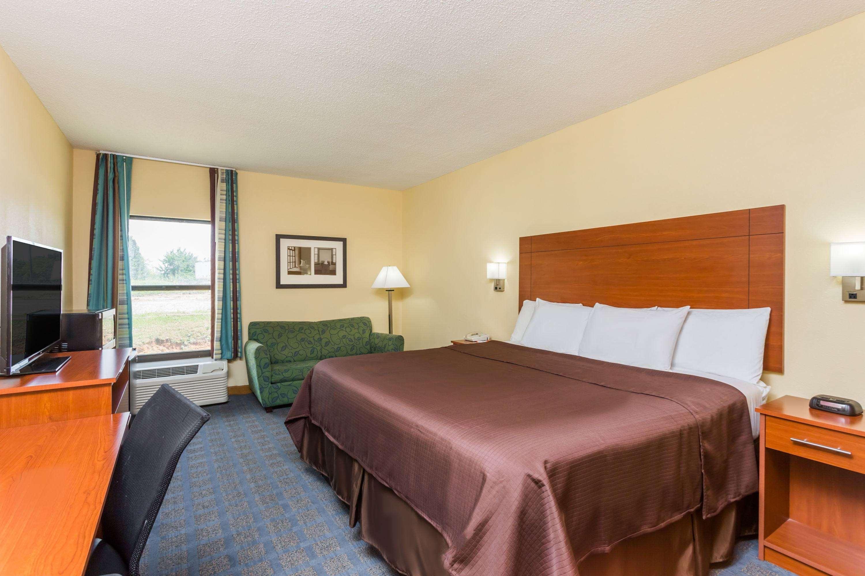 Howard Johnson By Wyndham Spartanburg Expo Center Ngoại thất bức ảnh