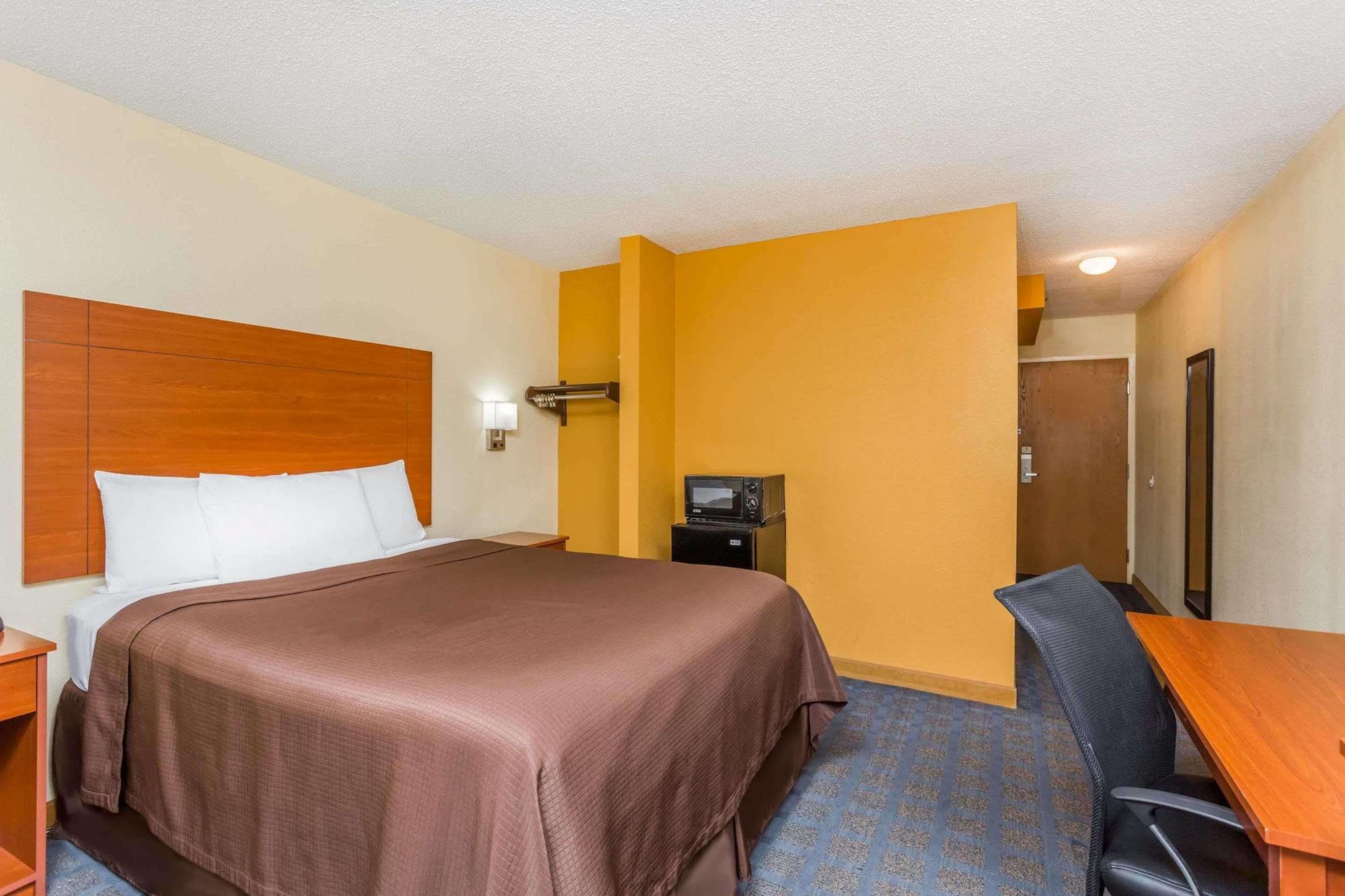 Howard Johnson By Wyndham Spartanburg Expo Center Ngoại thất bức ảnh